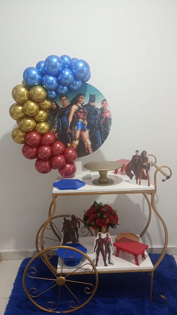 Kit Liga da Justiça Luxo - Karen