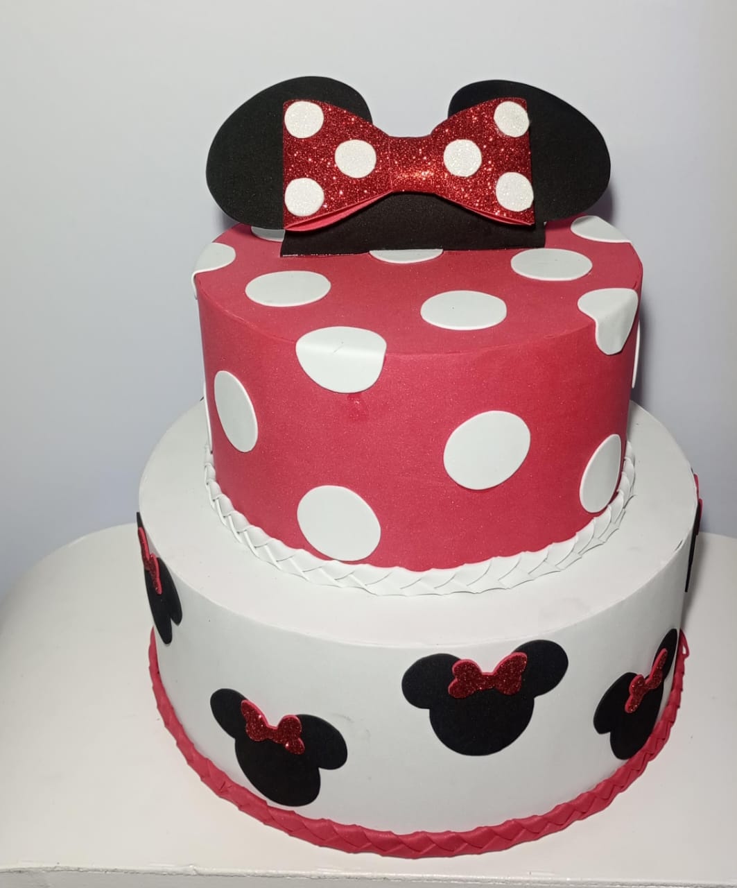 Bolo Fake Minnie Vermelha - Ki_decoração 