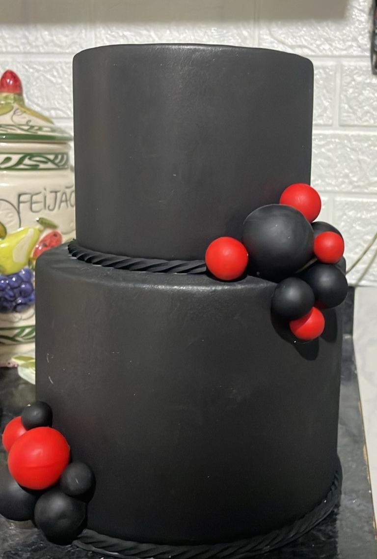 Bolo Fake Preto - Ki_decoração 