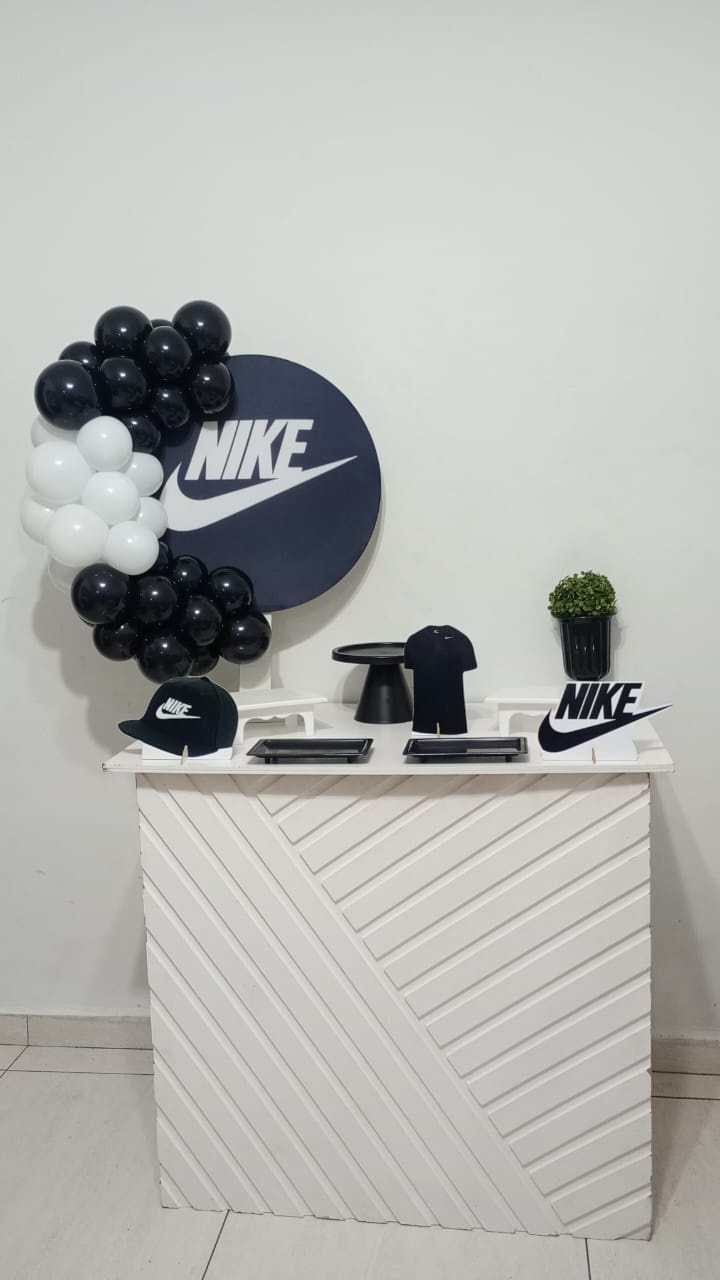 Kit Nike Prata - Karen