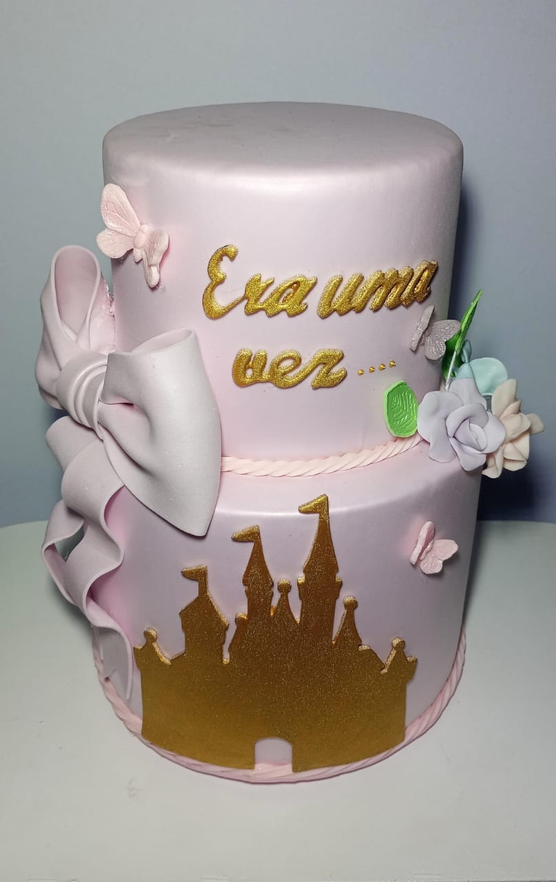 Bolo Fake Era Uma Vez - Ki_decoração 