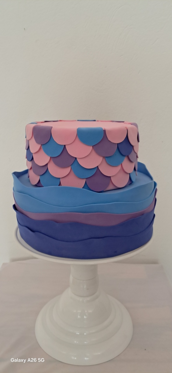 Bolo Fake Sereia - Mavie Decorações