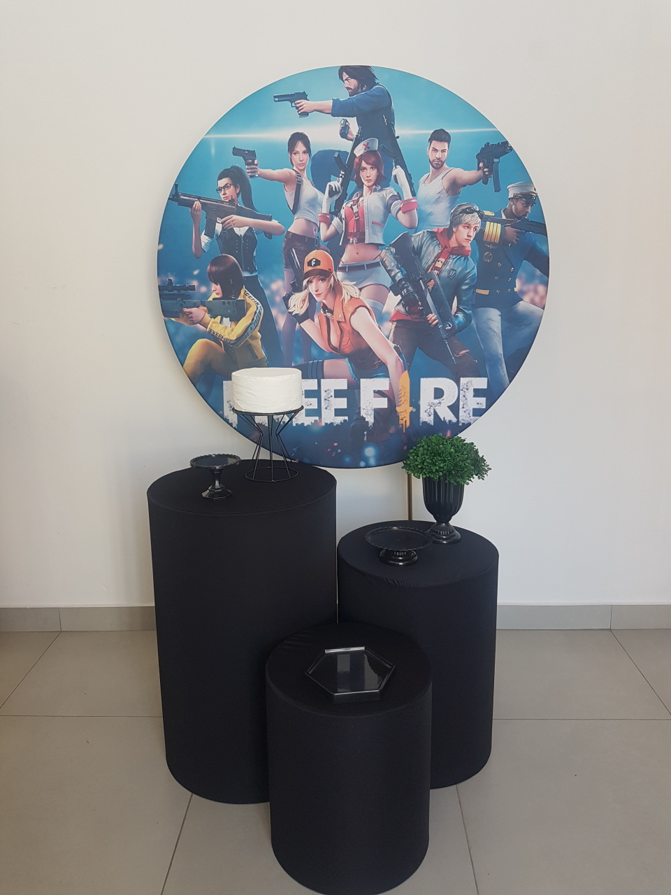 Kit Freefire - Mavie Decorações