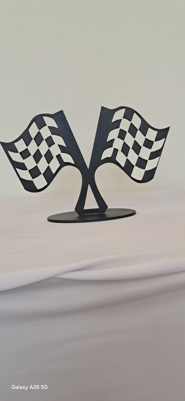 Display Bandeiras Xadrez Mdf - Mavie Decorações