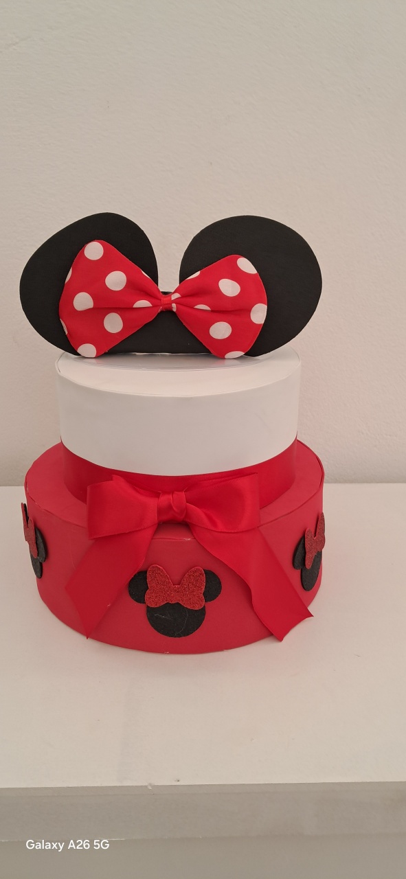 Bolo Falso Minnie Vermelha - Mavie Decorações