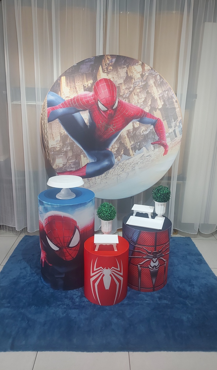 Kit Base Homem Aranha - Magic Pegue e Monte / Day Larocca Locação de Vestido de Festa