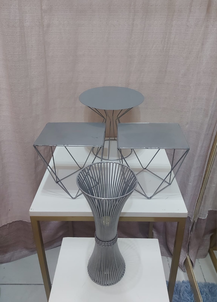 Kit Boleiras Prata Ferro - Magic Pegue e Monte / Day Larocca Locação de Vestido de Festa
