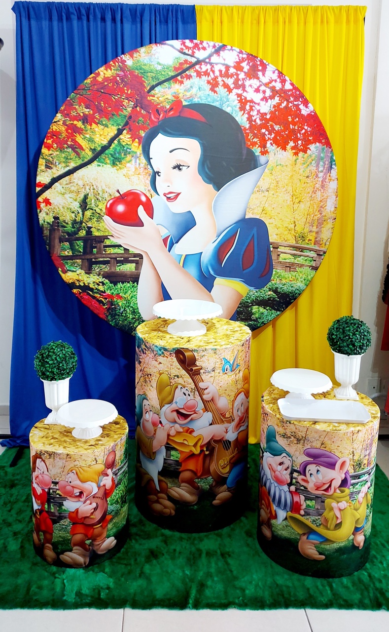 Kit Decor Branca de Neve - Magic Pegue e Monte / Day Larocca Locação de Vestido de Festa