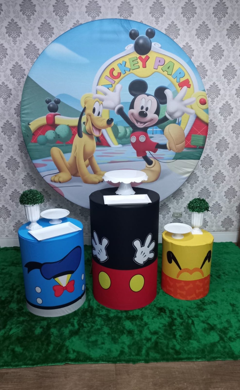 Kit Base Mickey Park - Magic Pegue e Monte / Day Larocca Locação de Vestido de Festa