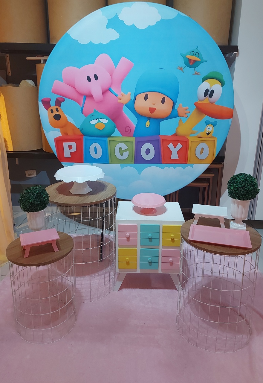 Kit Decor Pocoyo Menina - Magic Pegue e Monte / Day Larocca Locação de Vestido de Festa