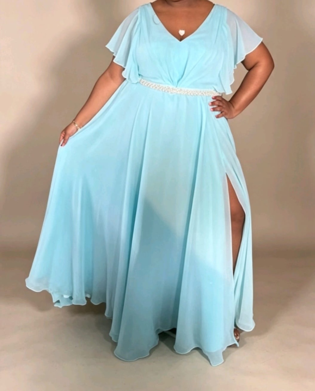 Plus Size 6 - Magic Pegue e Monte / Day Larocca Locação de Vestido de Festa