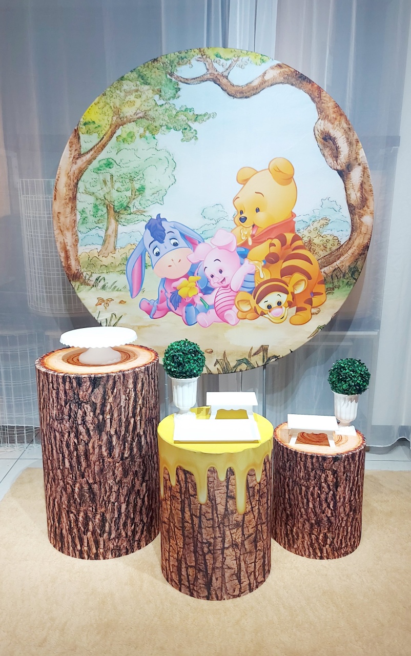 Kit Base Ursinho Pooh - Magic Pegue e Monte / Day Larocca Locação de Vestido de Festa
