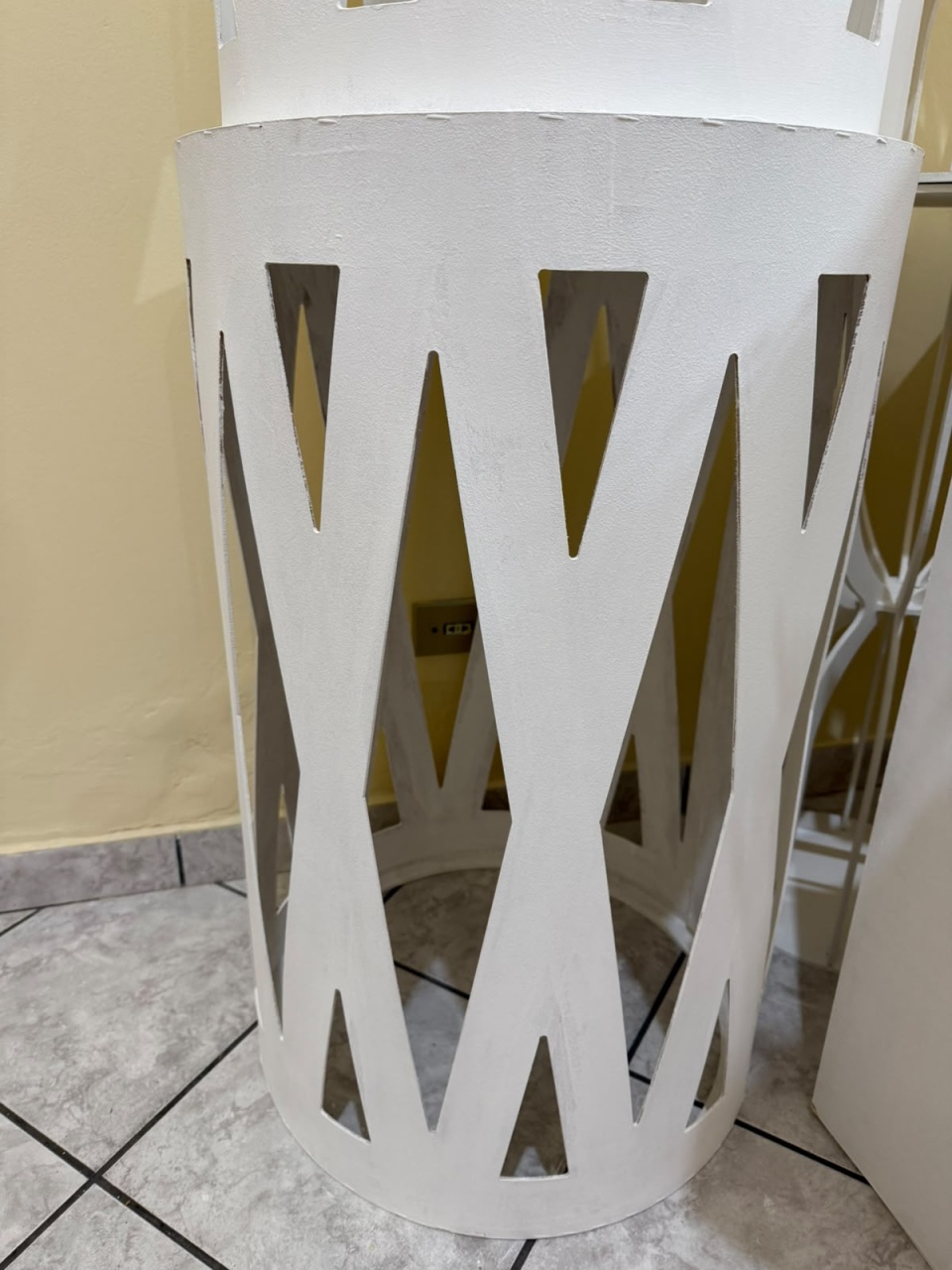 Mesa Cilindro X Vazado Branco G - D'fest decor- pegue e monte 
