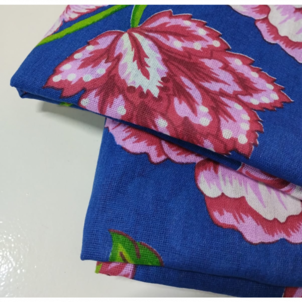 Tecido Florido Azul Cortinado Para Forração Ou Painel - Rocha Decorações