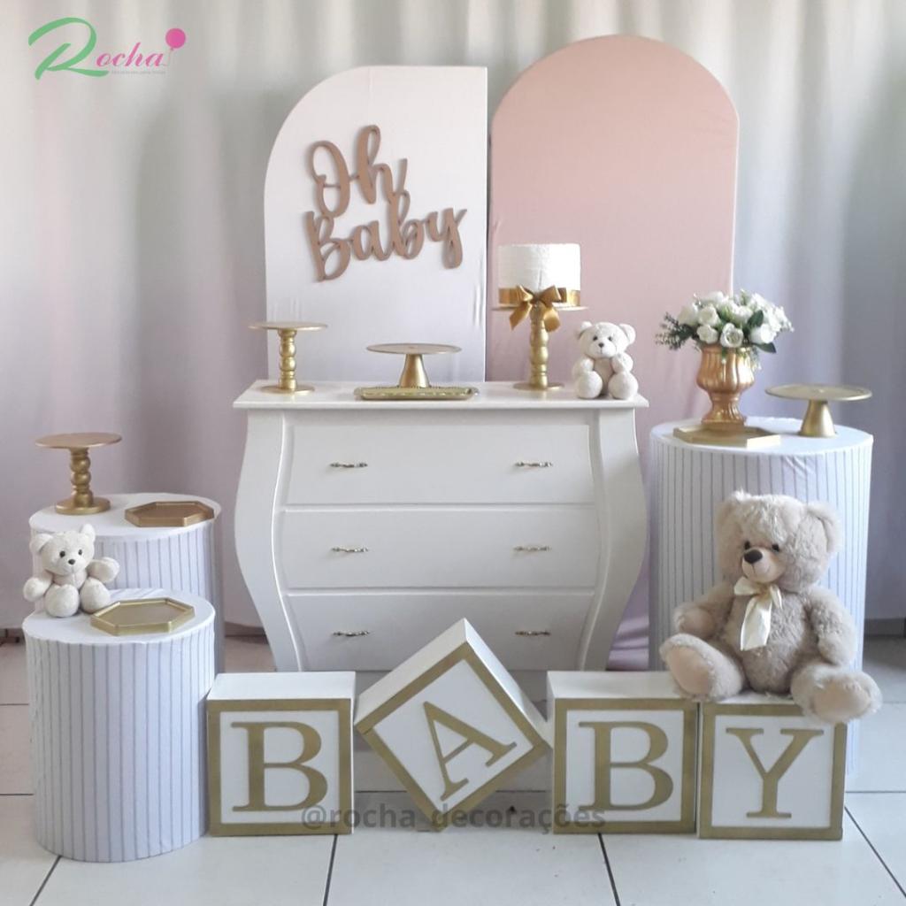 Cha de Bebe E Revelação Branco E Dourado Composição 003 - Rocha Decorações