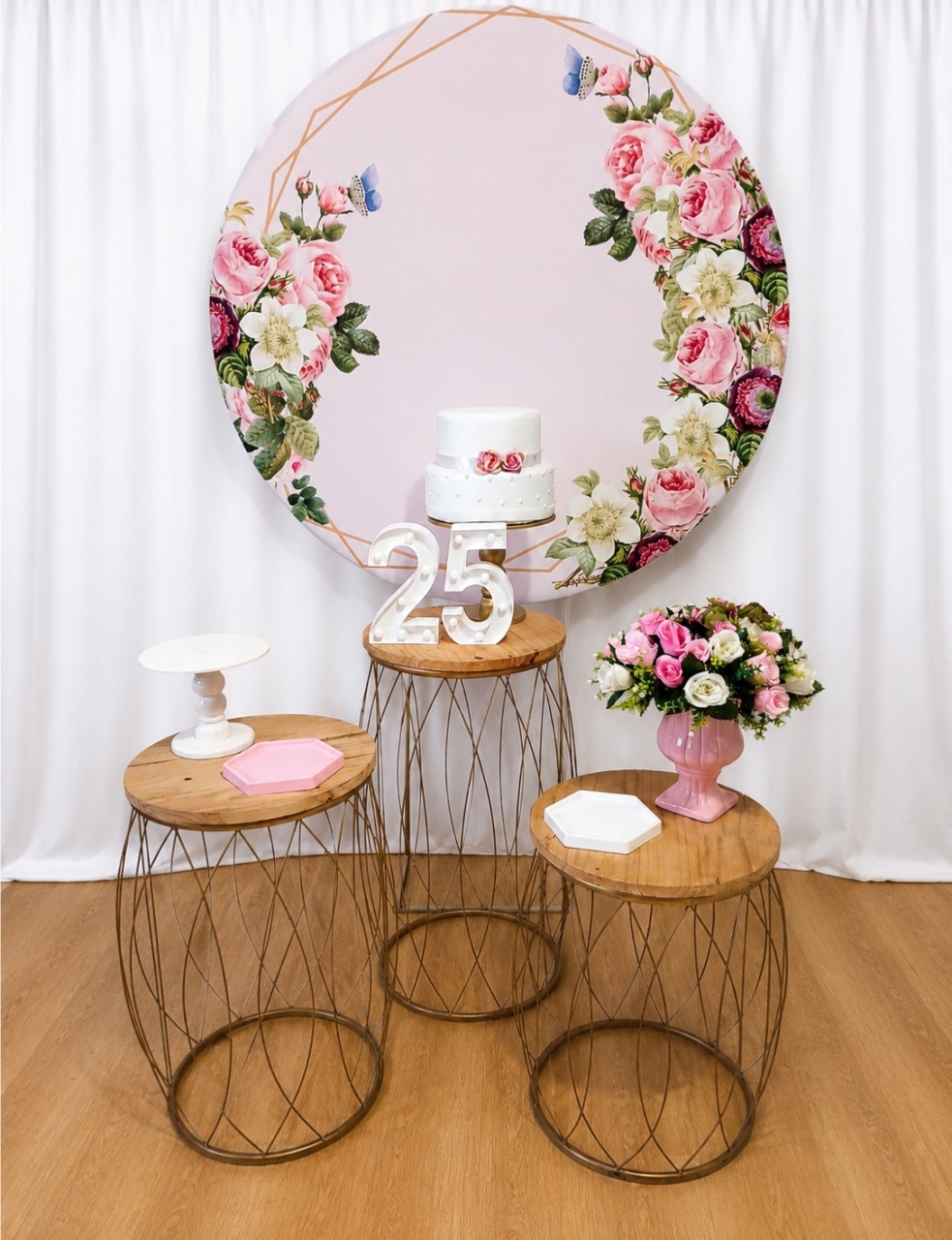 FLORAL ROSA E BRANCO COM GARDEN KIT PREMIUM
