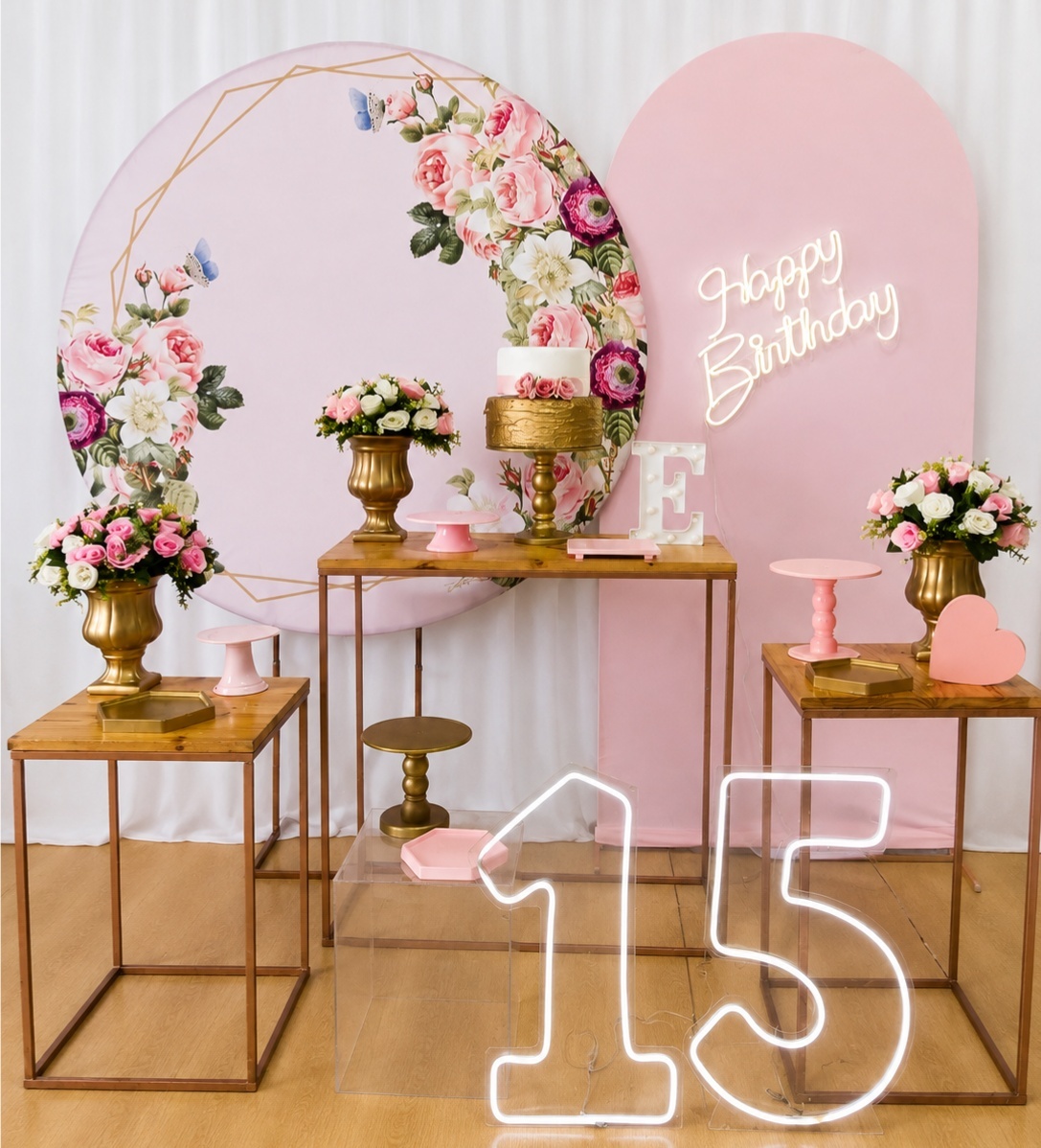Floral Rosa E Dourado Mesas de Ferro E Cubo Acrilico E Leds Inclusa Kit41614 - Rocha Decorações Pegue e Monte Itatiba