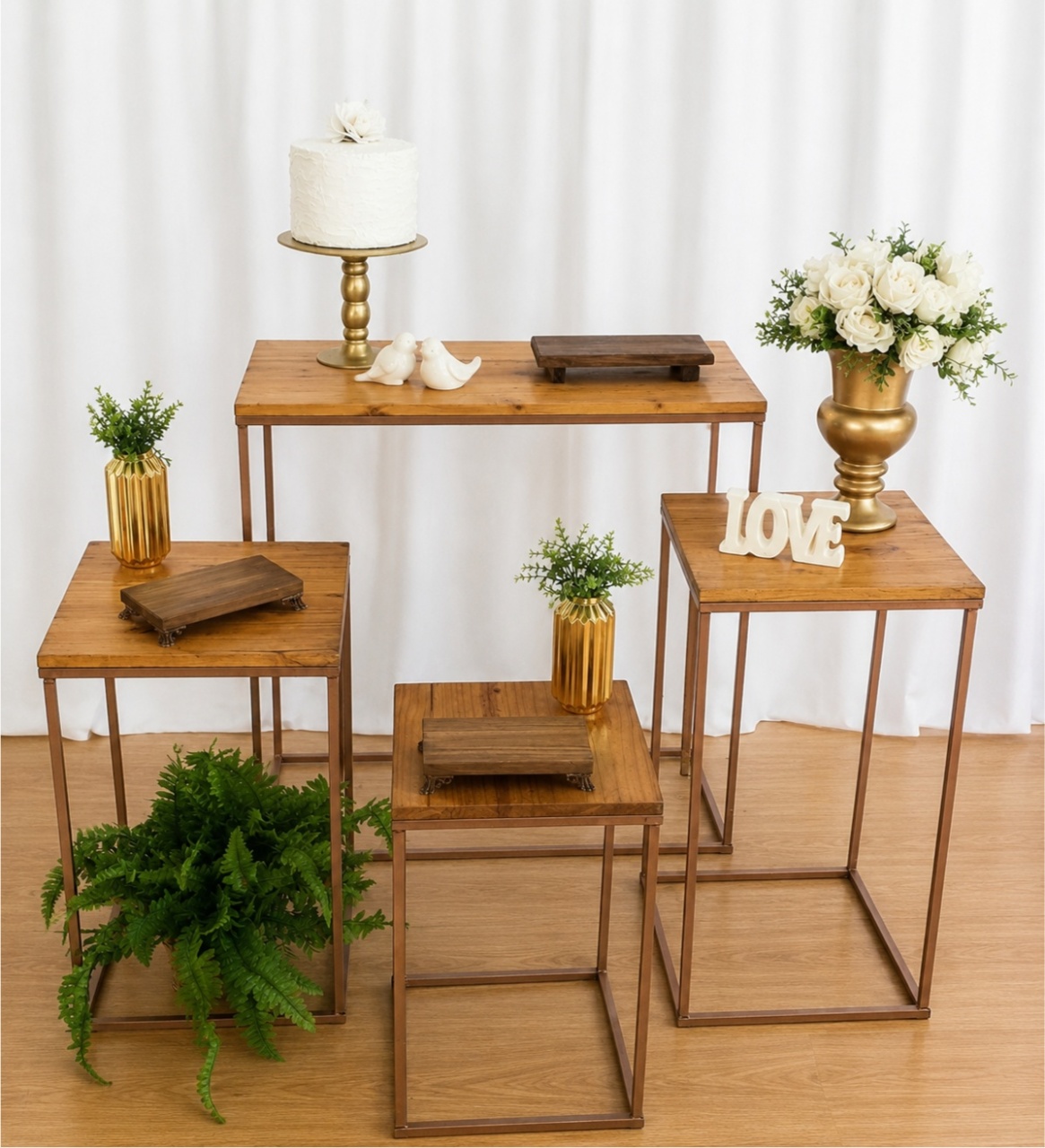 Dourado Love (Sem Painel) Composição 41282 - Rocha Decorações Pegue e Monte Itatiba