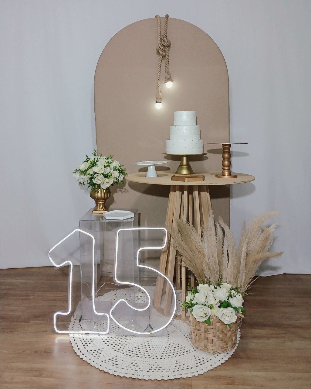 Nude 15 Anos E Adulto Composição K5175 - Rocha Decorações Pegue e Monte Itatiba