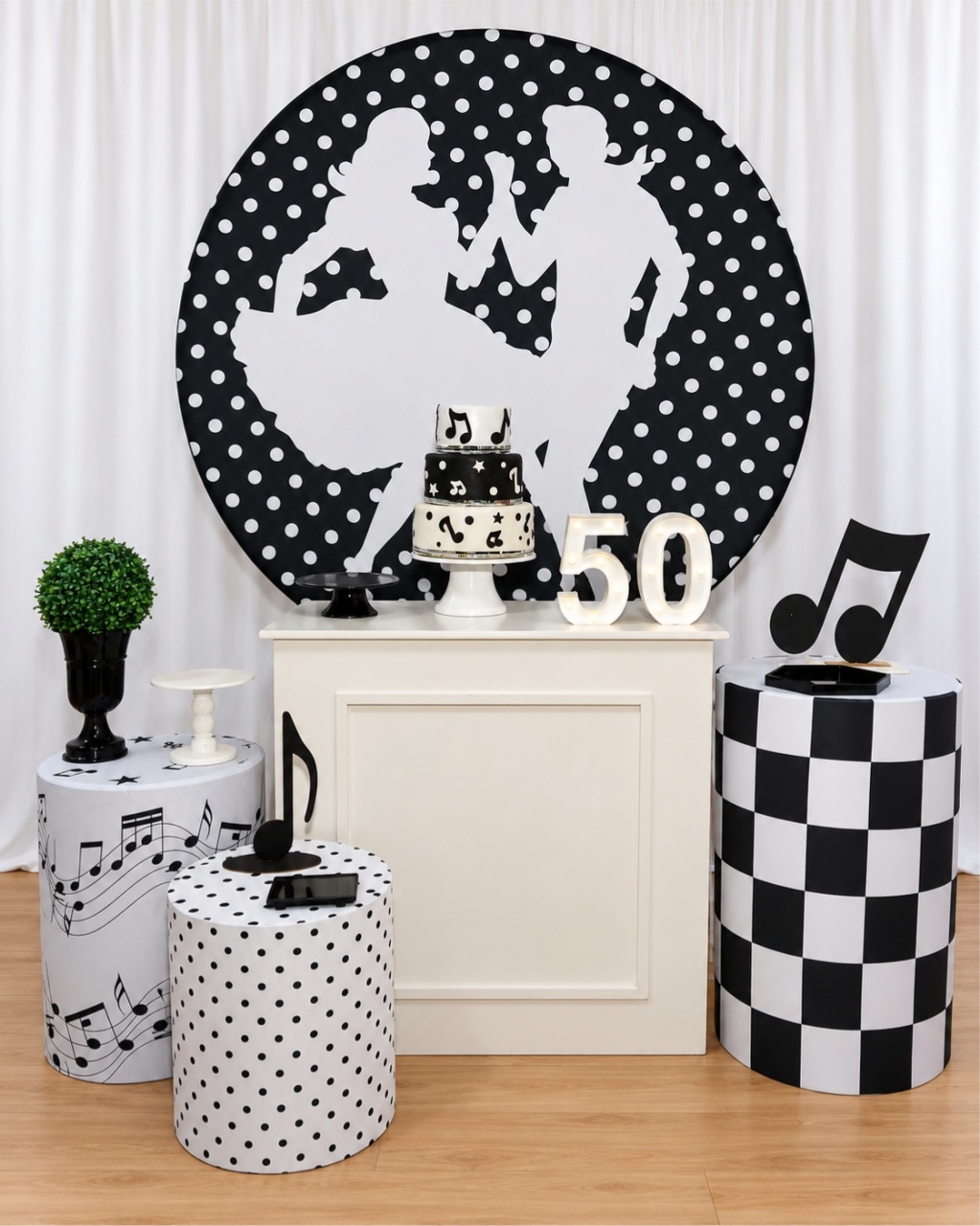 Anos 60 Kit Plus K-4092 - Rocha Decorações Pegue e Monte Itatiba