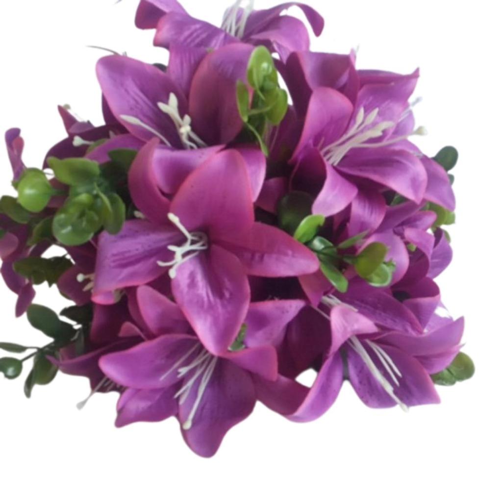 Buque de Flor Lirio Roxo - Rocha Decorações