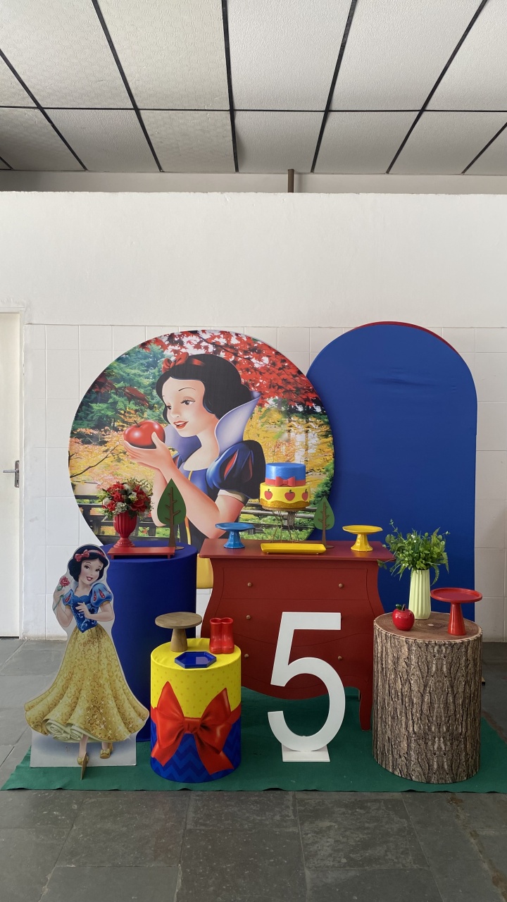 Branca de Neve- Diamante Azul - AC Festas Pegue e Monte