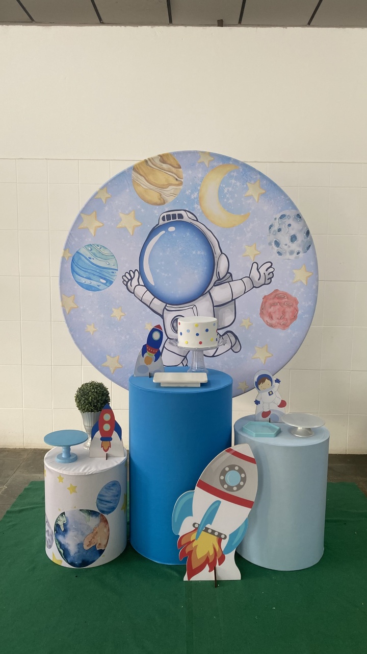 Astronauta- Bronze - AC Festas Pegue e Monte