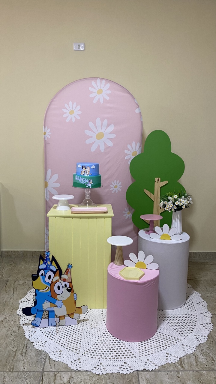 Bluey - AC Festas Pegue e Monte