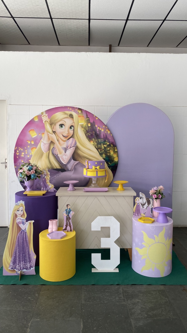 Rapunzel/Enrolados- Diamante - AC Festas Pegue e Monte
