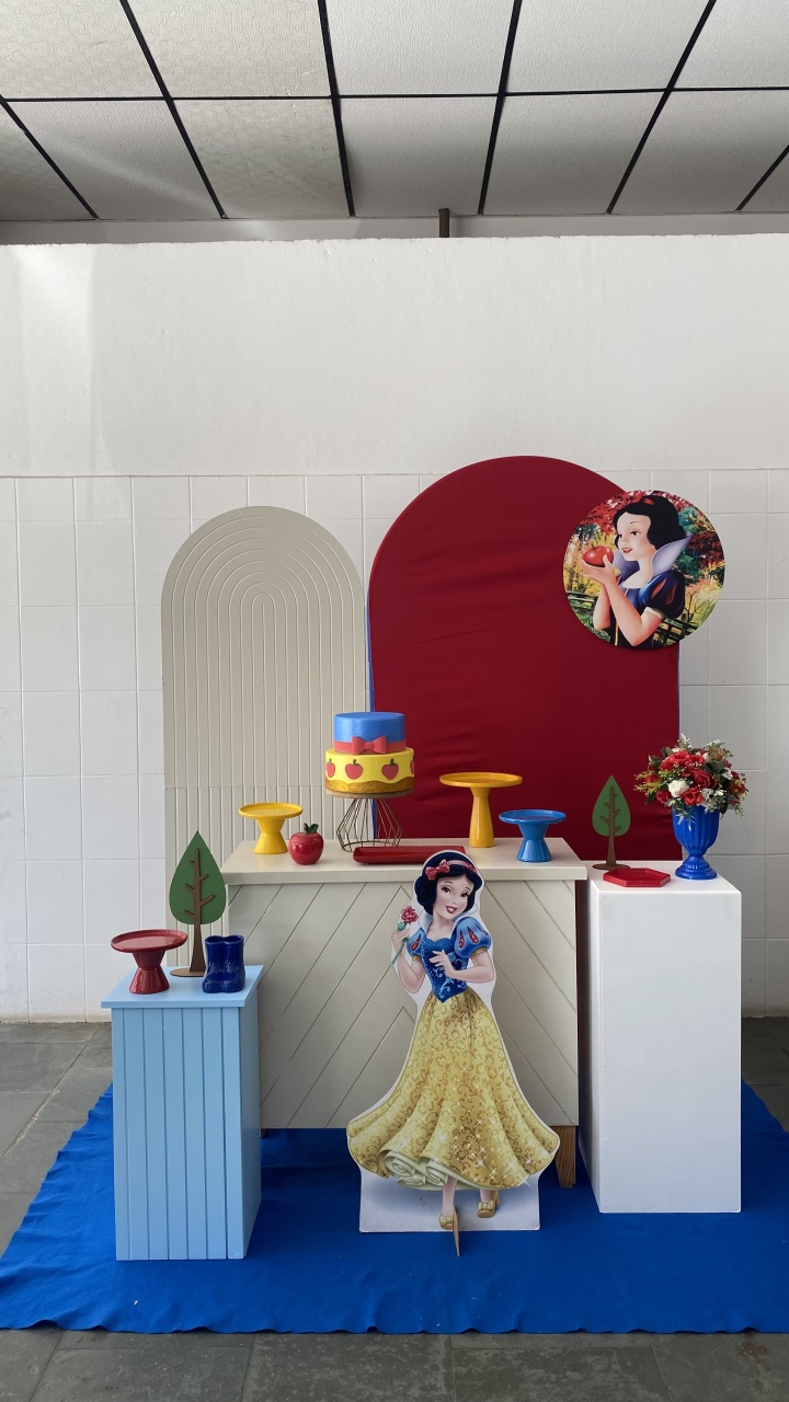 Branca de Neve- Mini Painel - AC Festas Pegue e Monte