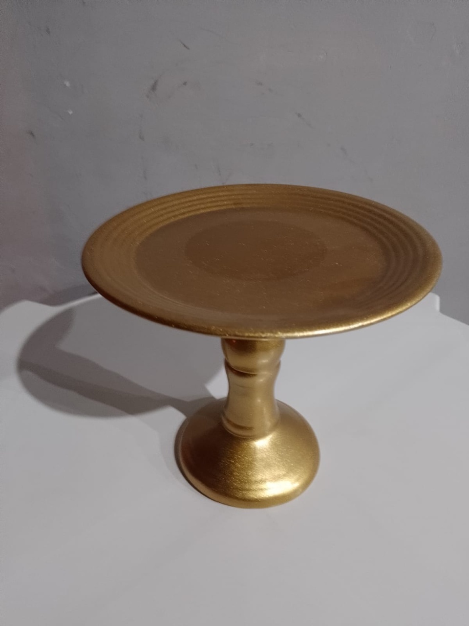 Boleira Cerâmica Média Dourado - Happy fest locações 