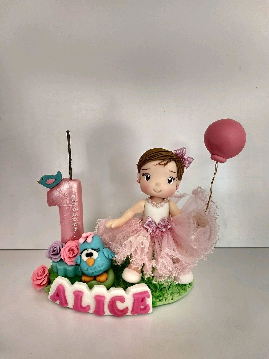 Topo de Bolo Menina Galinha Pintadinha - Cantinho dos sonhos 
