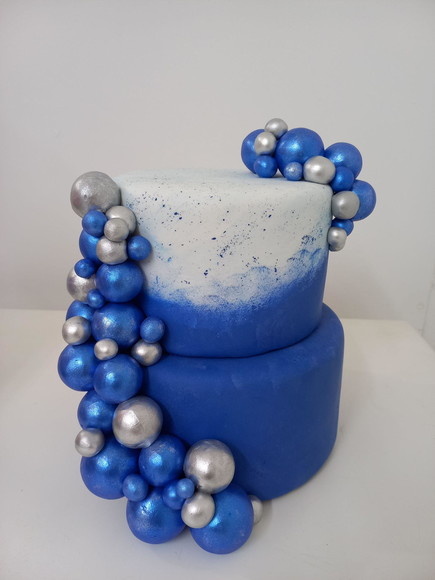 Bolo Biscuit Azul E Prata - Cantinho dos sonhos 