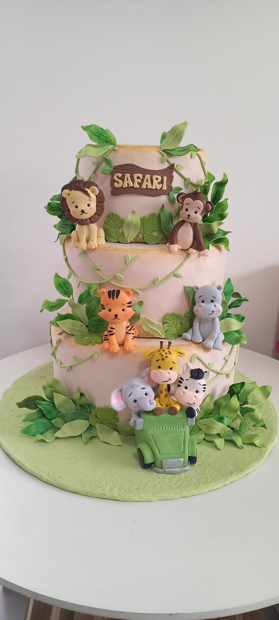 Bolo Cenográfico Safari Locação - Cantinho dos sonhos 