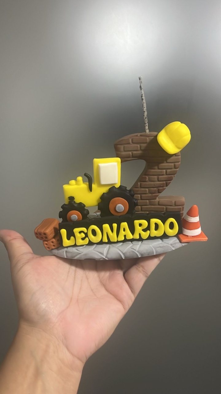 Vela Em Biscuit Construção - Cantinho dos sonhos 