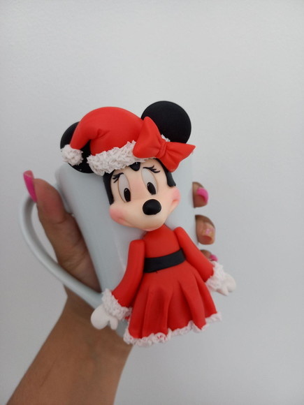 Caneca Decorada Com Biscuit Natalina Mickey E Minie Caneca Biscuit - Cantinho dos sonhos 