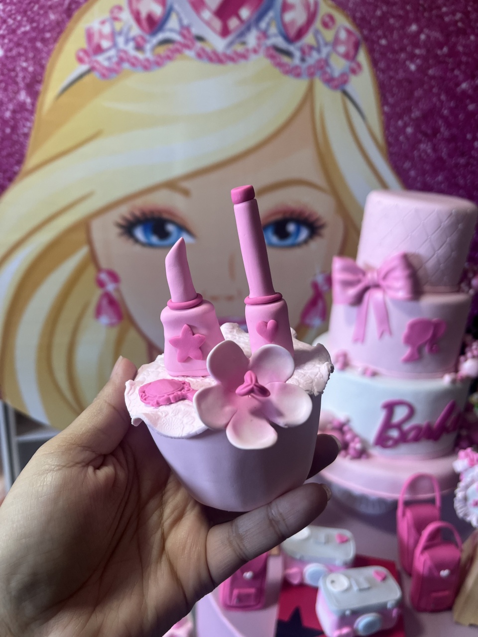 Cupcake Fake Barbie Make - Cantinho dos sonhos 