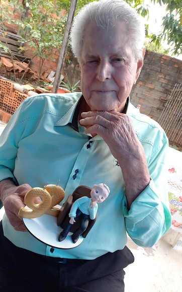 Vovo Em Biscuit Vovo Lendo - Cantinho dos sonhos 