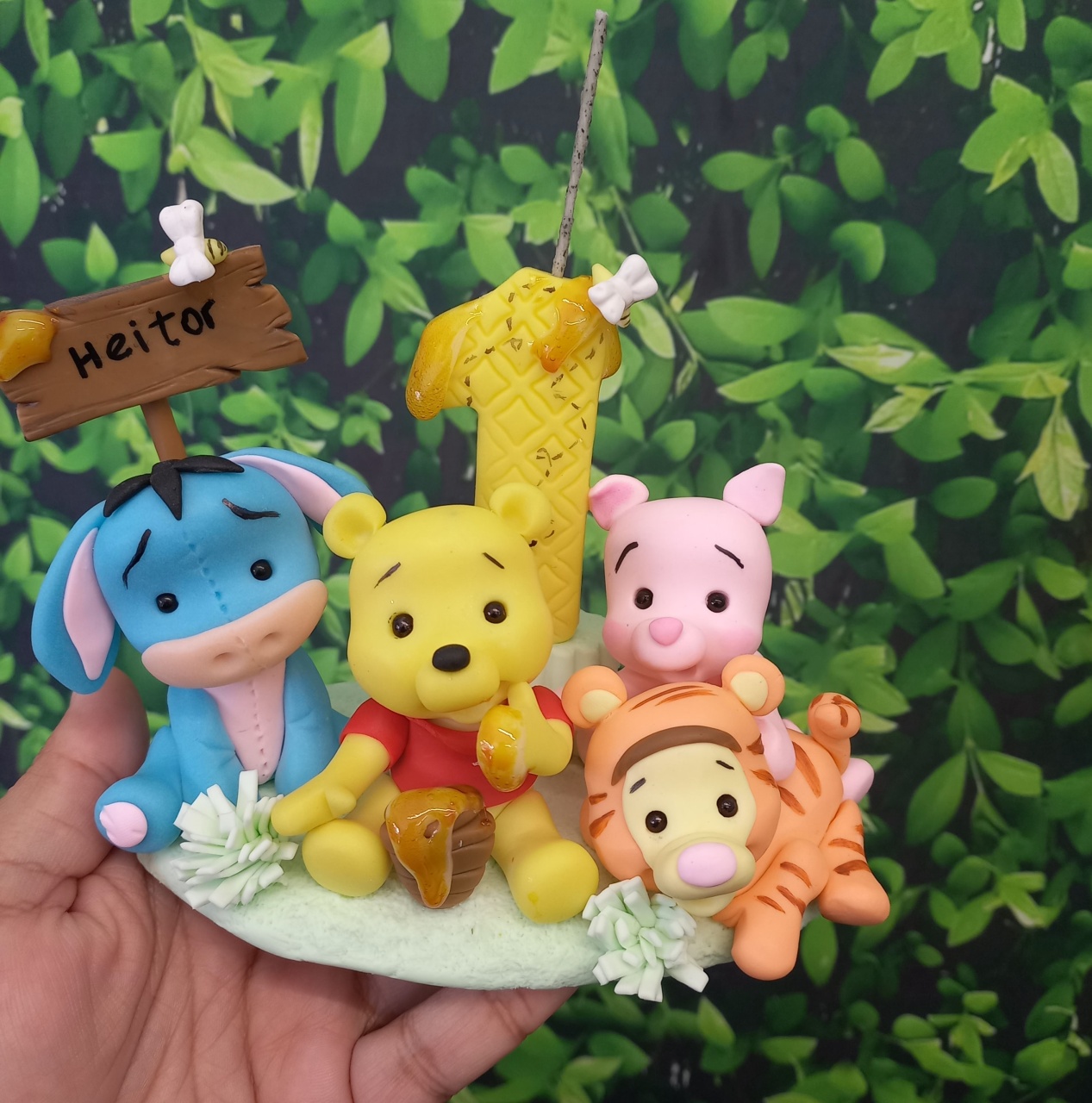 Topo de Bolo Turma Ursinho Pooh - Cantinho dos sonhos 