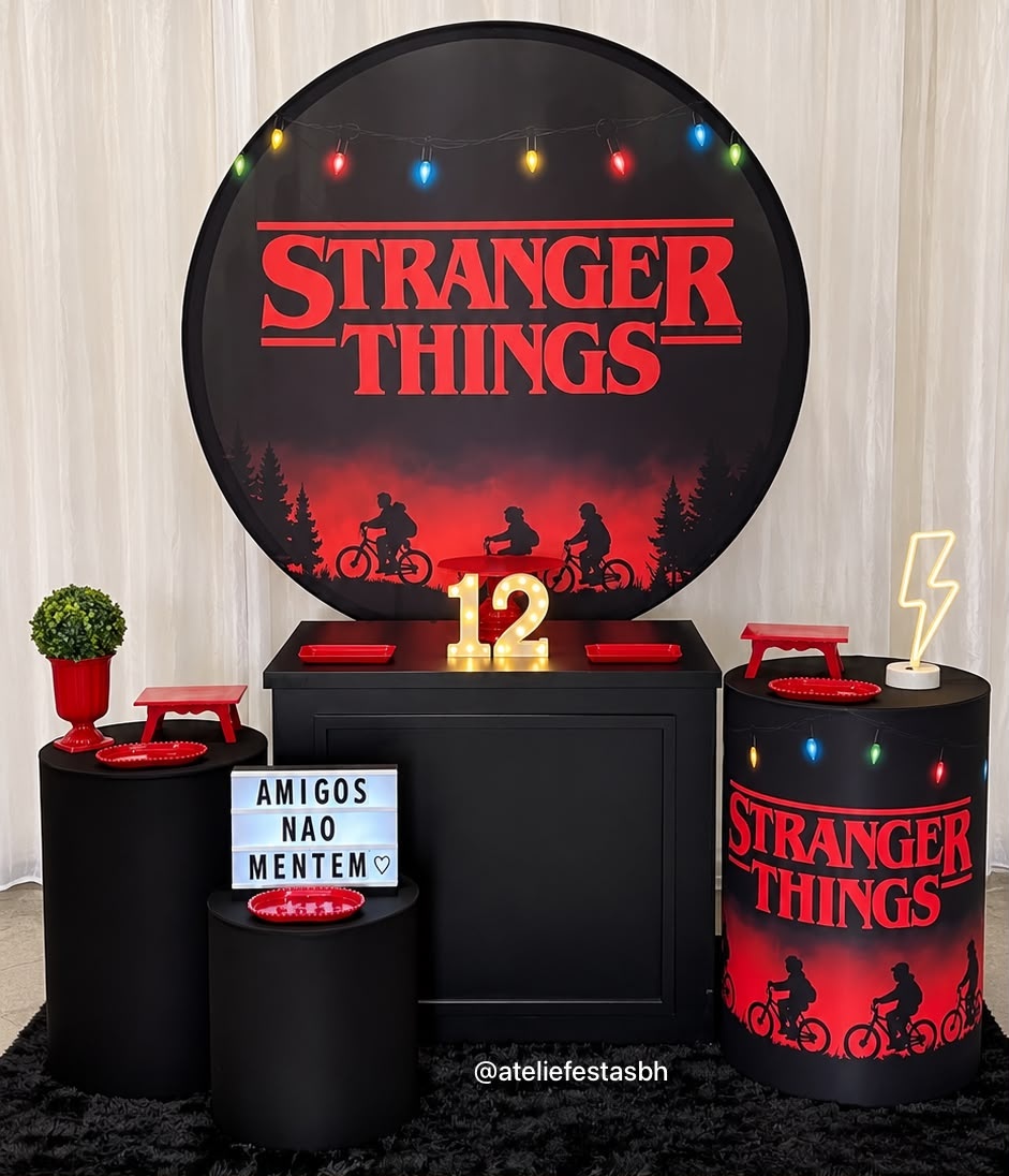 Kit Bronze Stranger Things (Mesa Preta) - Ateliê Festas