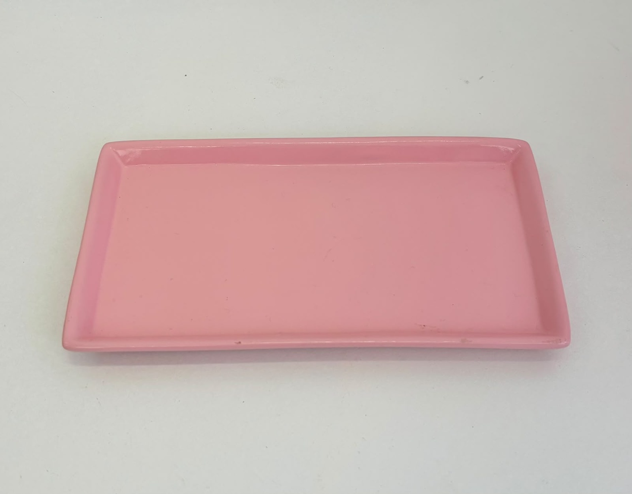Travessa de Cerâmica Quadrada Rosa Candy Sem Pé - Ateliê Festas