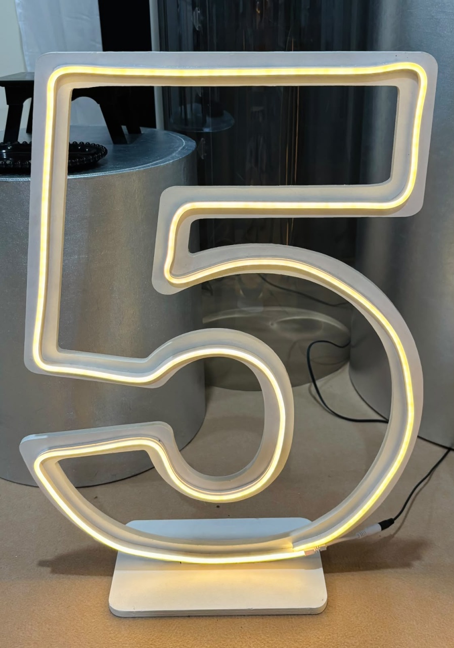 Número de Led 5 de Chão Branco Quente - Ateliê Festas
