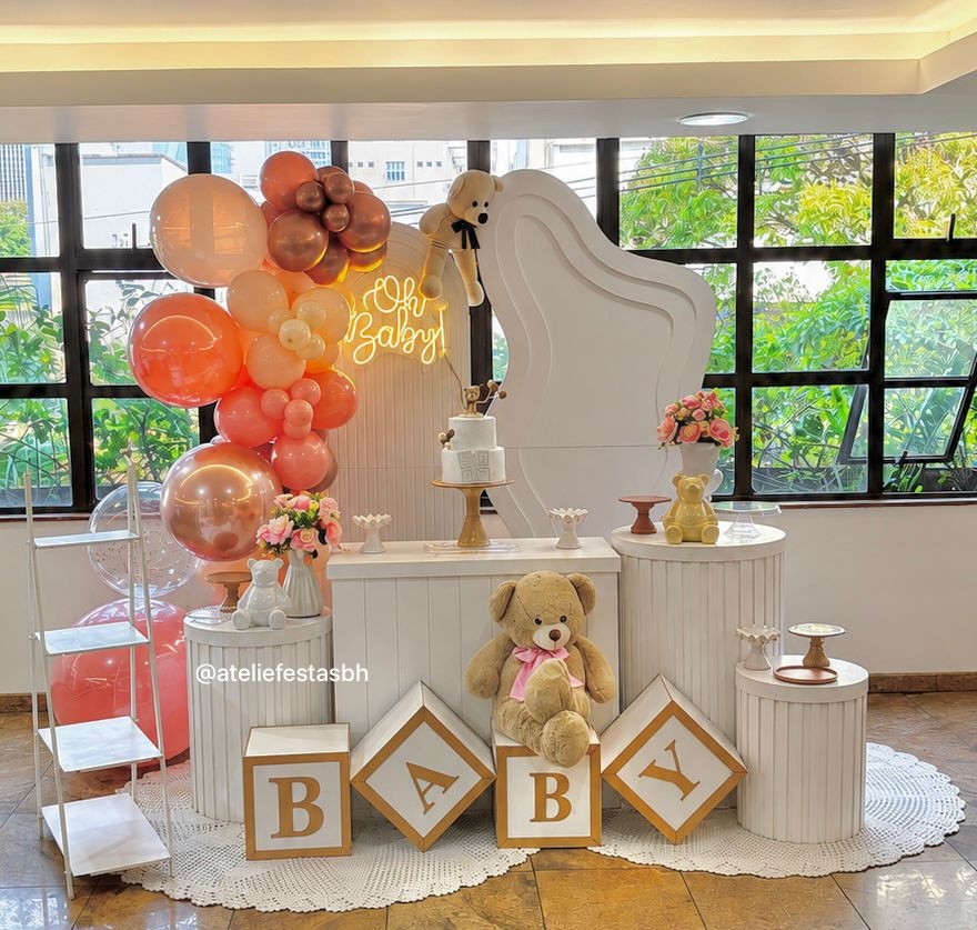 Chá de Bebê Luxo Com Balões Orgânicos - Ateliê Festas