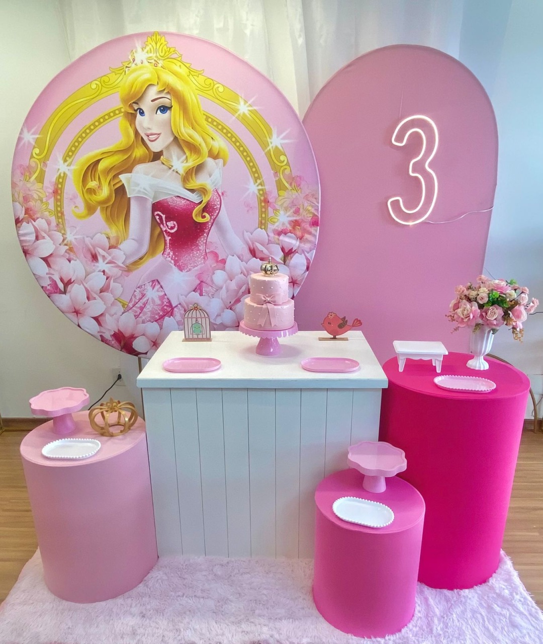 Kit Ouro Princesa Aurora/Rapunzel - Ateliê Festas