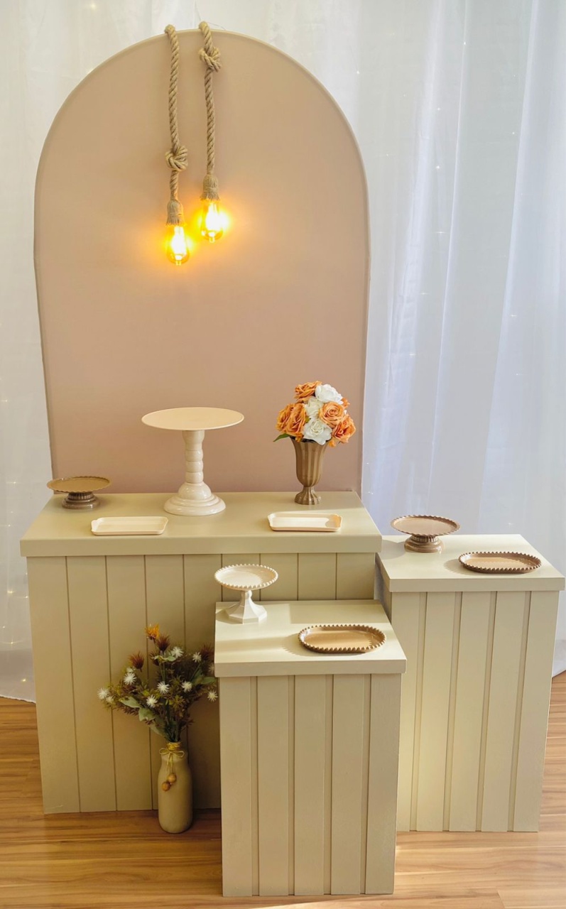 Kit Bronze Bege Com Mesas Ripadas - Ateliê Festas