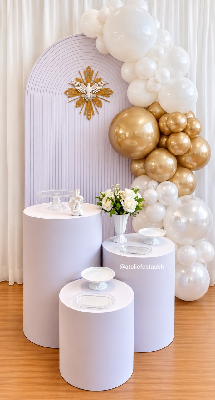 Batizado Com Capa Ripada E Balão Dourado - Ateliê Festas