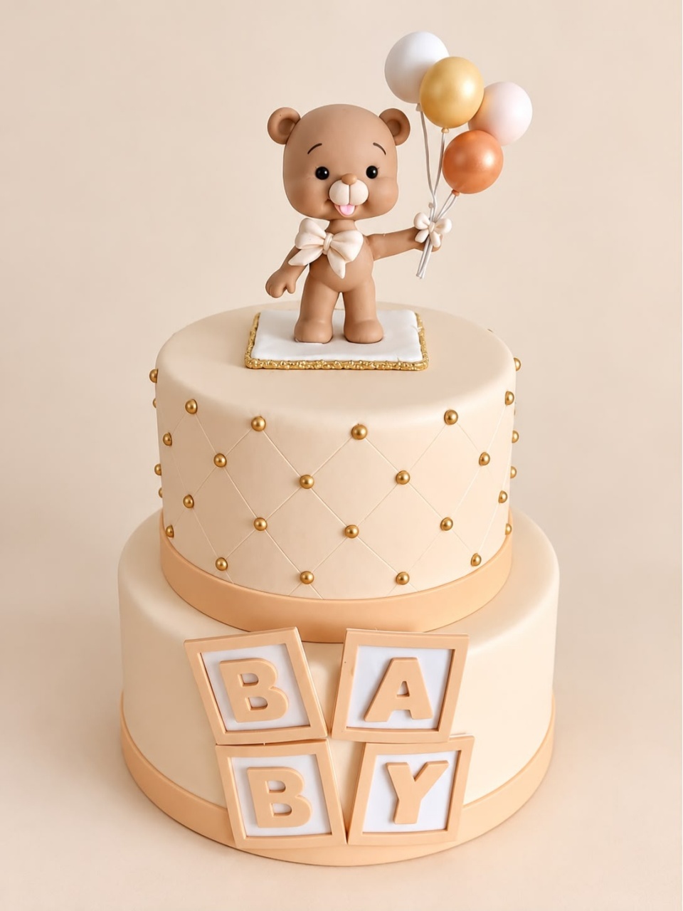 Bolo Fake Baby Bege Com Topo Em Biscuit - Ateliê Festas