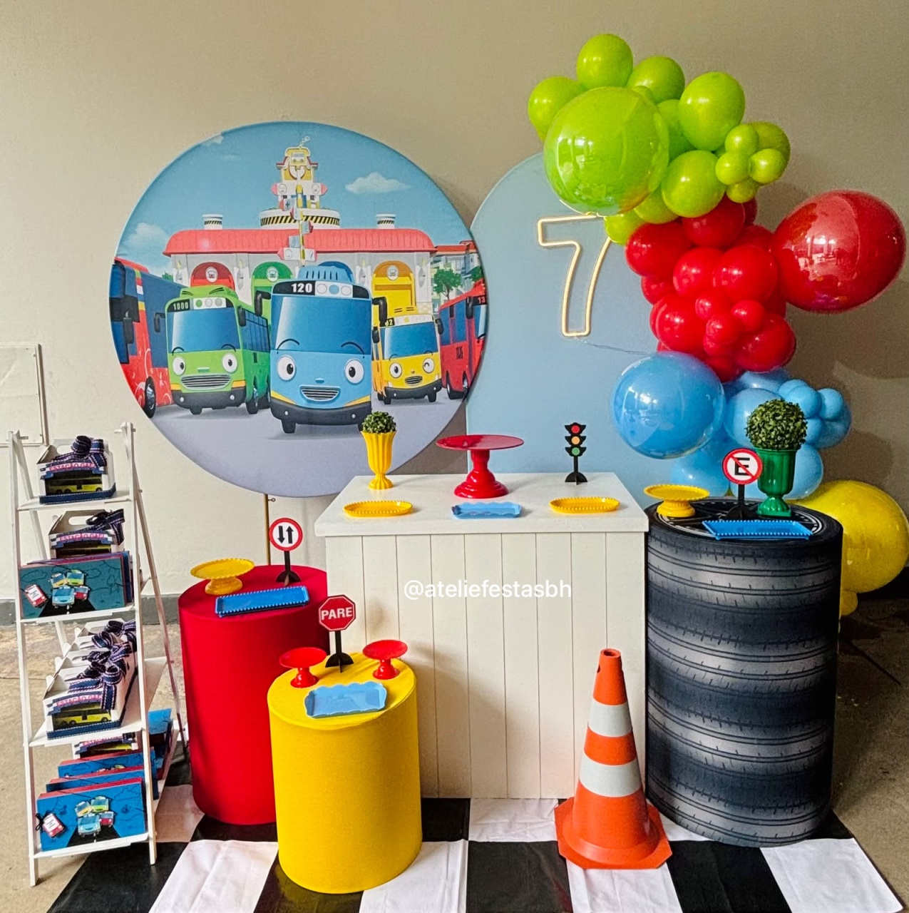 Kit Ouro Tayo Bus (Ônibus) - Ateliê Festas