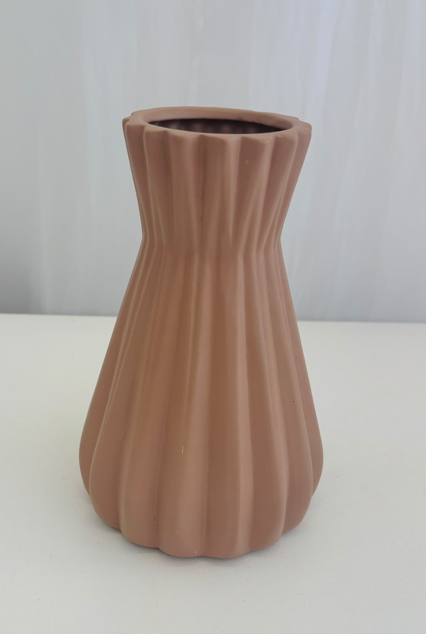 Vaso Madri 22Cm Mocha Mousse - Ateliê Festas