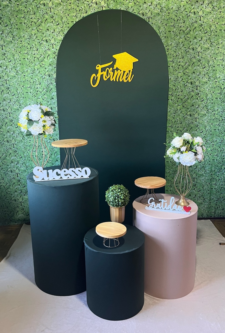 Formatura Verde E Nude - Decoreli Decorações Pegue e Monte